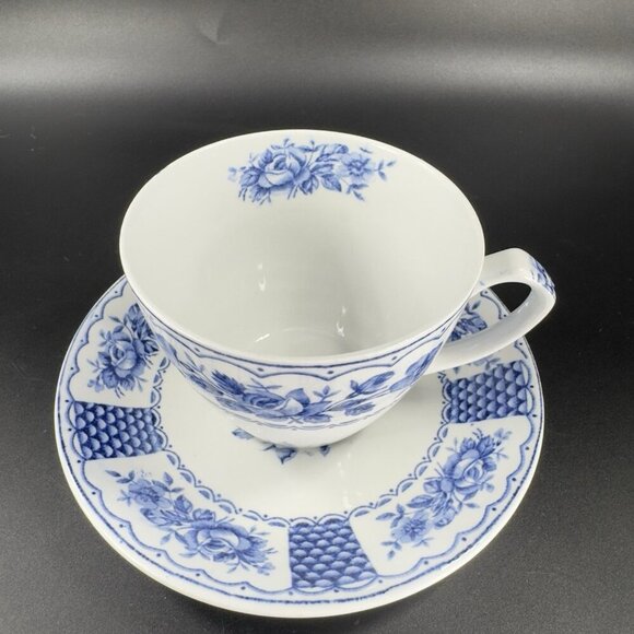 Alfred Meakin Melody Blue White Porcelain Tea Cup and Saucer Set England VTG - Picture 10 of 11